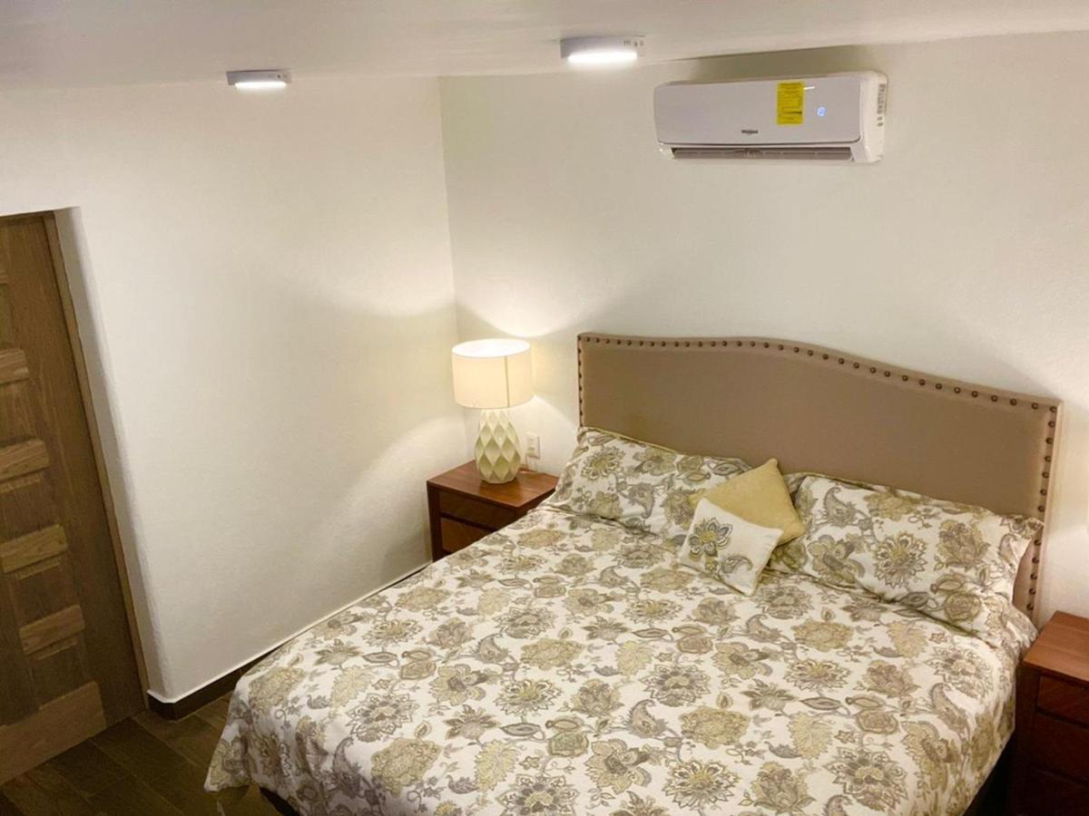 Sky Inn Acapulco Y Condominio Mediterrane Екстериор снимка