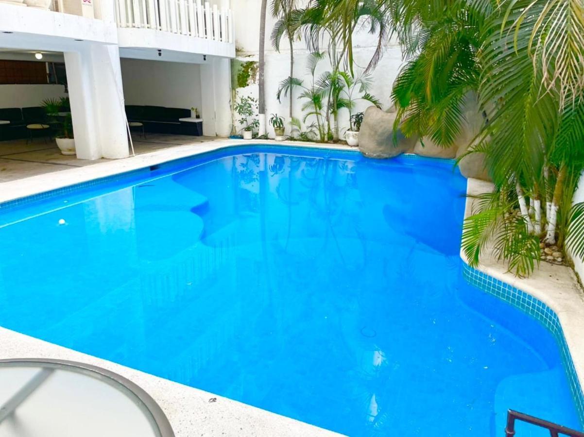 Sky Inn Acapulco Y Condominio Mediterrane Екстериор снимка