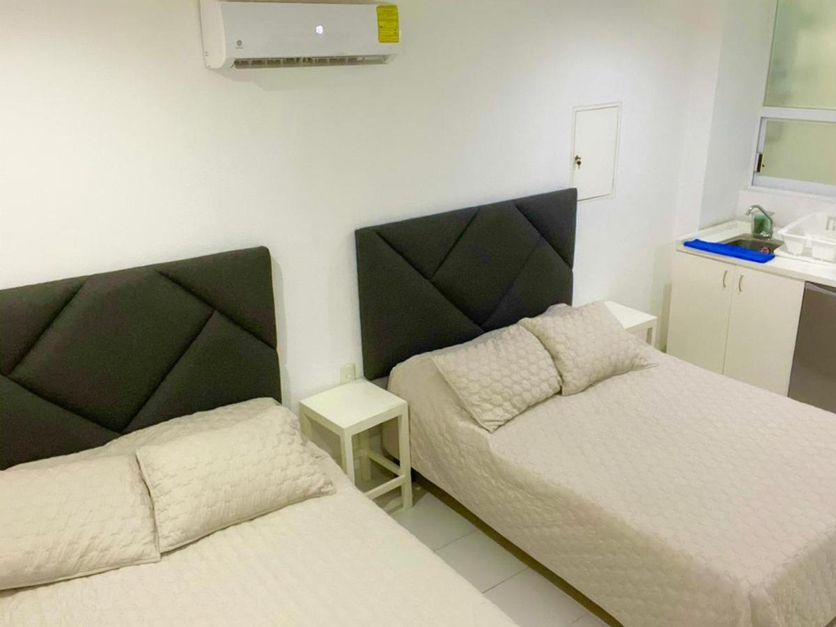 Sky Inn Acapulco Y Condominio Mediterrane Екстериор снимка