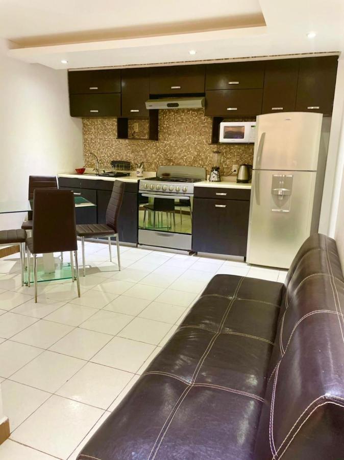 Sky Inn Acapulco Y Condominio Mediterrane Екстериор снимка