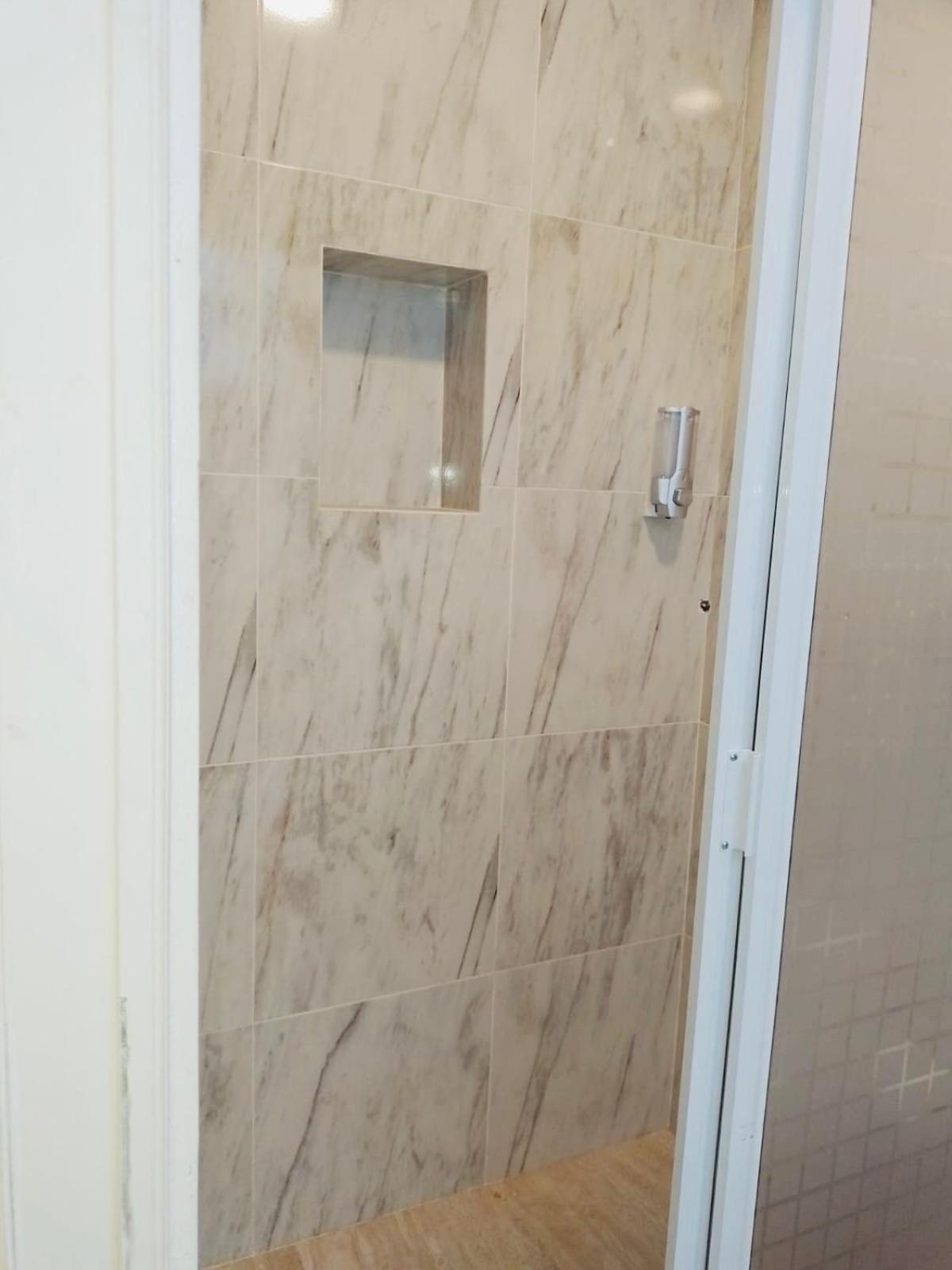Sky Inn Acapulco Y Condominio Mediterrane Екстериор снимка