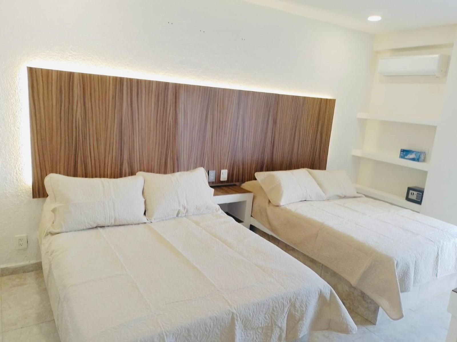 Sky Inn Acapulco Y Condominio Mediterrane Екстериор снимка